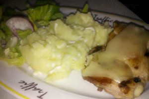 Friptura de pui cu cascaval