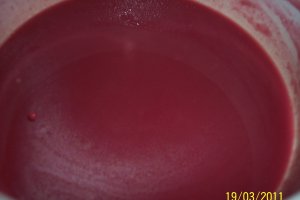 Carne de gaina cu piure si sos de visine