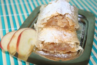 Strudel cu mere