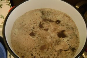 Ciorbita de vitel si oase de purcel