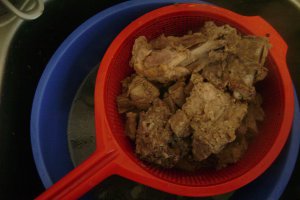 Ciorbita de vitel si oase de purcel