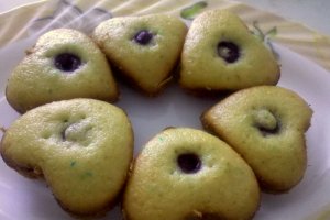 Inimioare cu nuca de cocos si visine
