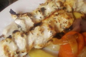 Souvlaki de pui (sau de porc)