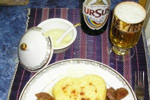 Carne de porc cu mamaliga