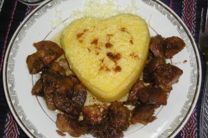 Carne de porc cu mamaliga