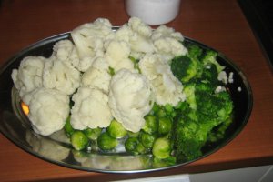 Legume (brocolli,conopida, varza de bruxelles)la cuptor cu sunculita afumata si ciuperci