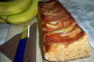 Chec din albusuri cu banane caramelizate
