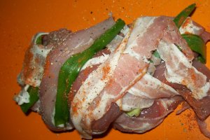 Muschiulet de porc impanat, cu diferite feluri de piureuri
