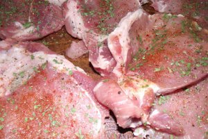 Cotlet de porc cu cartofi taranesti