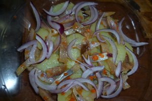 Salata de hering marinat