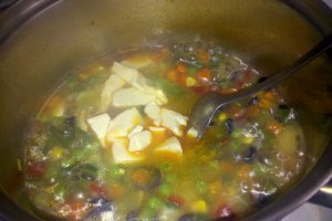 Ghiveci de legume cu masline si branza topita