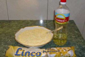 Trigoane cu branza sarata