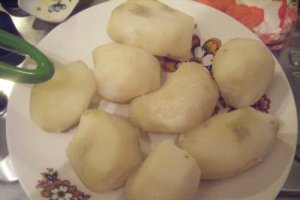 Cartofi cu rosii la cuptor