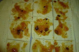 Tarte cu mar si stafide