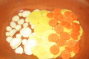 Tajine de pui cu legume