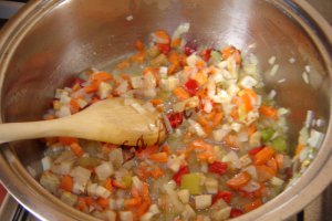 Pilaf de orez cu pui si legume