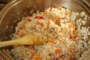Pilaf de orez cu pui si legume