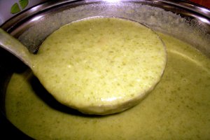 Supa crema din frunze de ridichi