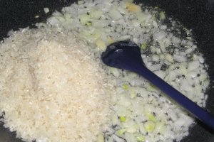 Pilaf de orez cu sfecla rosie