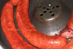 Piure cu carnati (prajiti in Dry cooker)