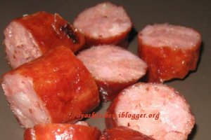 Piure cu carnati (prajiti in Dry cooker)