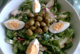 Salata cu ou si telemea