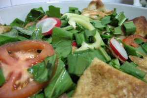 Salata de leurda (2) cu paine araba