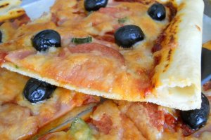 Pizza cheezy crust