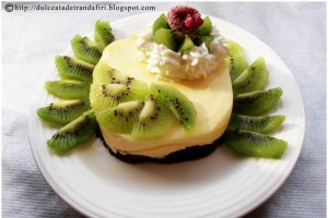 Mini-tort cu kiwi