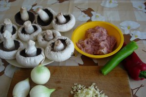 Ciuperci umplute