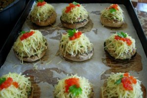 Ciuperci umplute