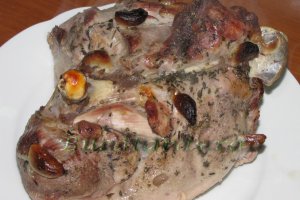Pulpa de curcan impanata cu usturoi