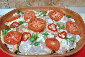 Pulpe coapte in unt aromatizat cu legume la cuptor