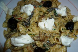Penne rigati cu ciuperci si smantana