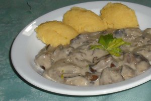 Ciulama de ciuperci