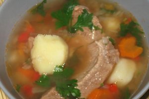 Ciorba cu carne de vita
