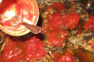 Pulpe aromate in sos de rosii