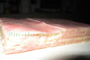 Dobos cu cascaval si sunca