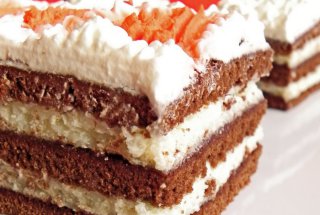 Tort cu crema de lapte