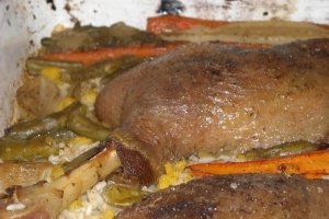 Doua pulpe de gasca si o mana de legume
