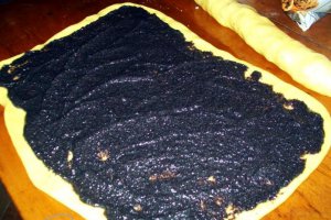 Colac de Paste cu mac si rahat