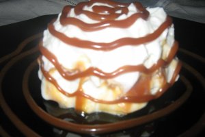 Inghetata cu caramel