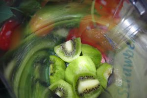 Smoothie de kiwi şi mere