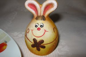 Prăjitură rapidă cu dulceaţă de căpşuni/ vişine
