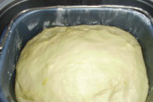 Pasca traditionala (aluat facut la masina de paine)