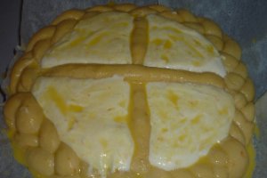 Pasca traditionala cu branza si smantana