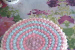 Tort cu moatze colorate