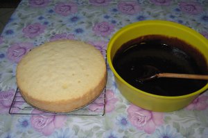 Tort cu crema de cacao si cafea