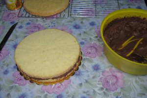 Tort cu crema de cacao si cafea
