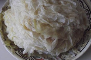 Sarmale cu carne de ciolan afumat